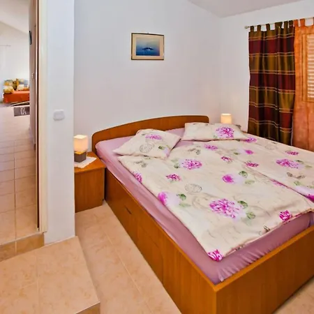 Charming And Sunny Hvar Apartment Hvar Town