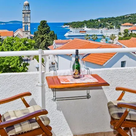 Apartment Charming And Sunny Hvar