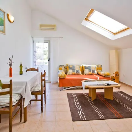 Charming And Sunny Hvar Apartment Hvar Town