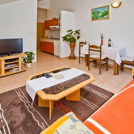 Charming And Sunny Hvar Apartment Hvar Town