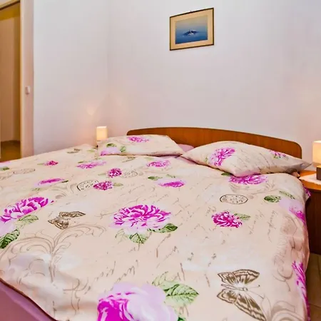 Apartment Charming And Sunny Hvar